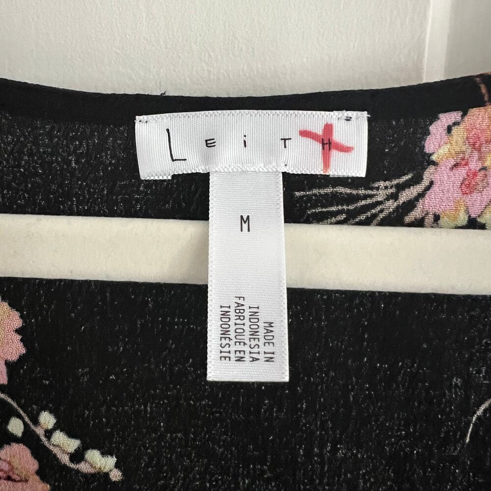 Leith Smocked Crop Black Floral Top Sweetheart Neckline Boho Peasant Size M - Picture 8 of 11